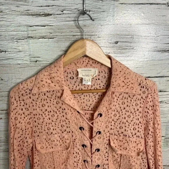 Artelier Nicole miller pink lace up lace blouse  size p (xs) - Picture 7 of 11